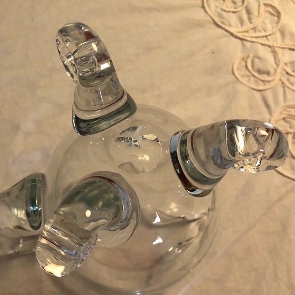 HUGE SALE! ROMANIA CRYSTAL CLEAR HANDCRAFTED 3-SCROLL FOOTED PITCHER 7.5” - Picture 9 of 9